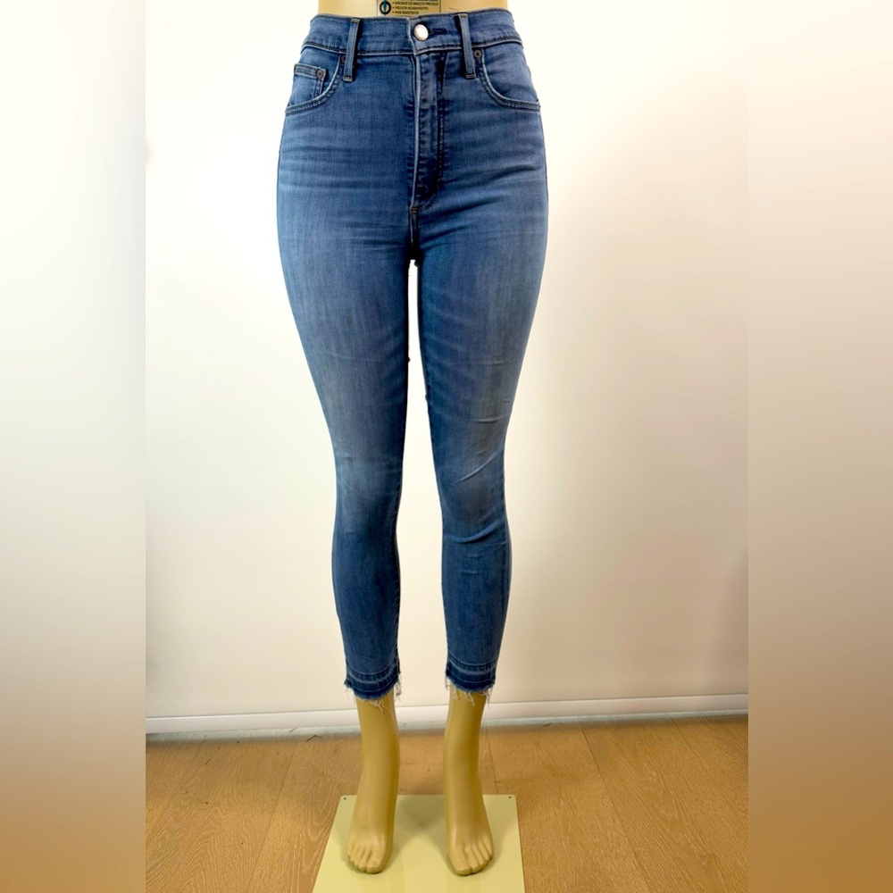 Aritzia Denim Forum “The Lola” high rise skinny crop size 27